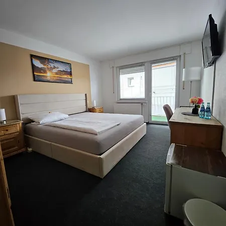 Gaestehaus Schroeder Πανσιόν 3*